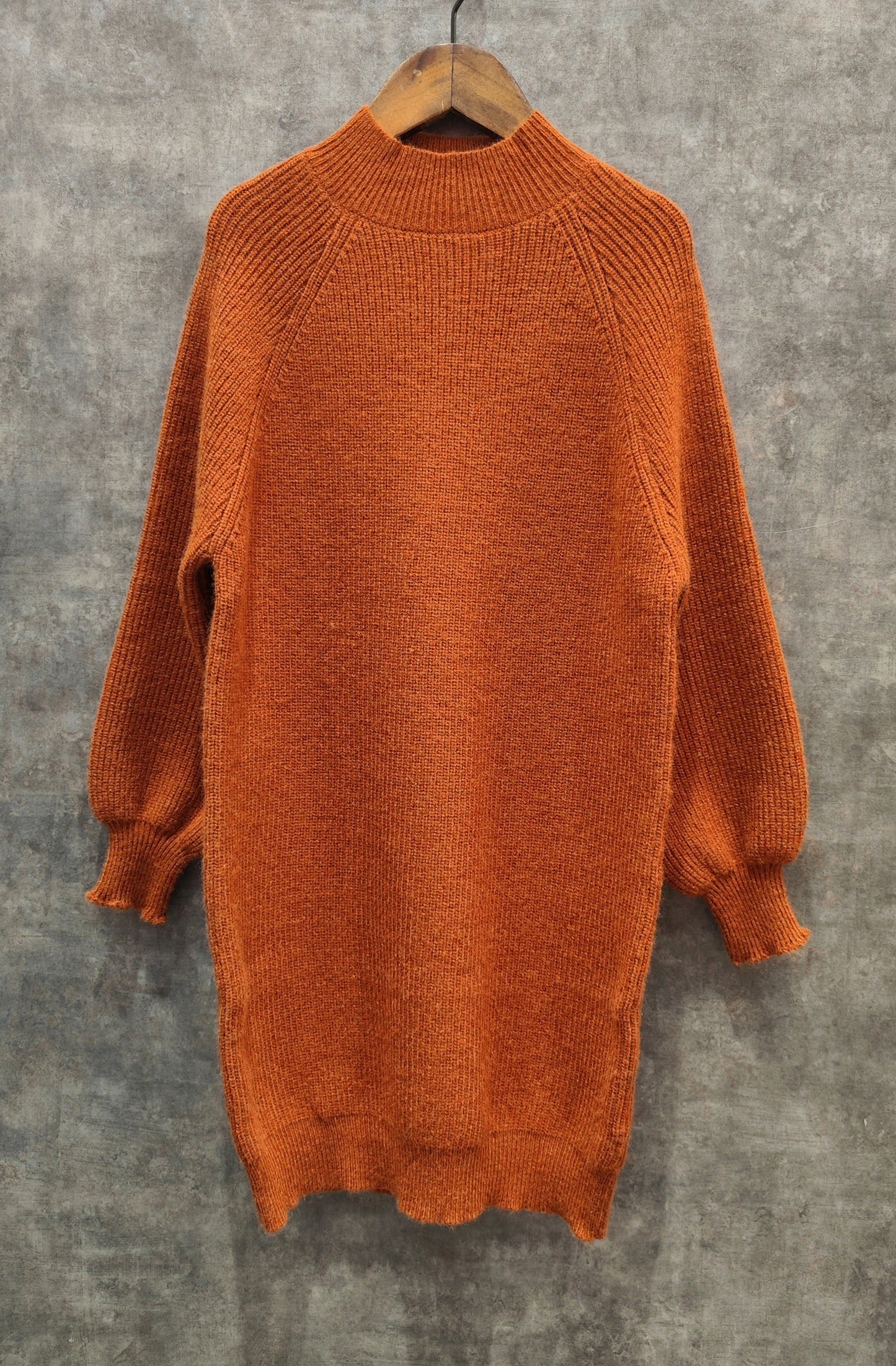 Autumn sweaterdress | camel