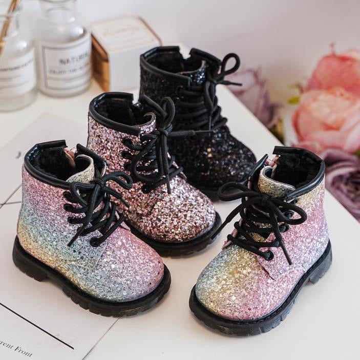 Musthave glitter boots