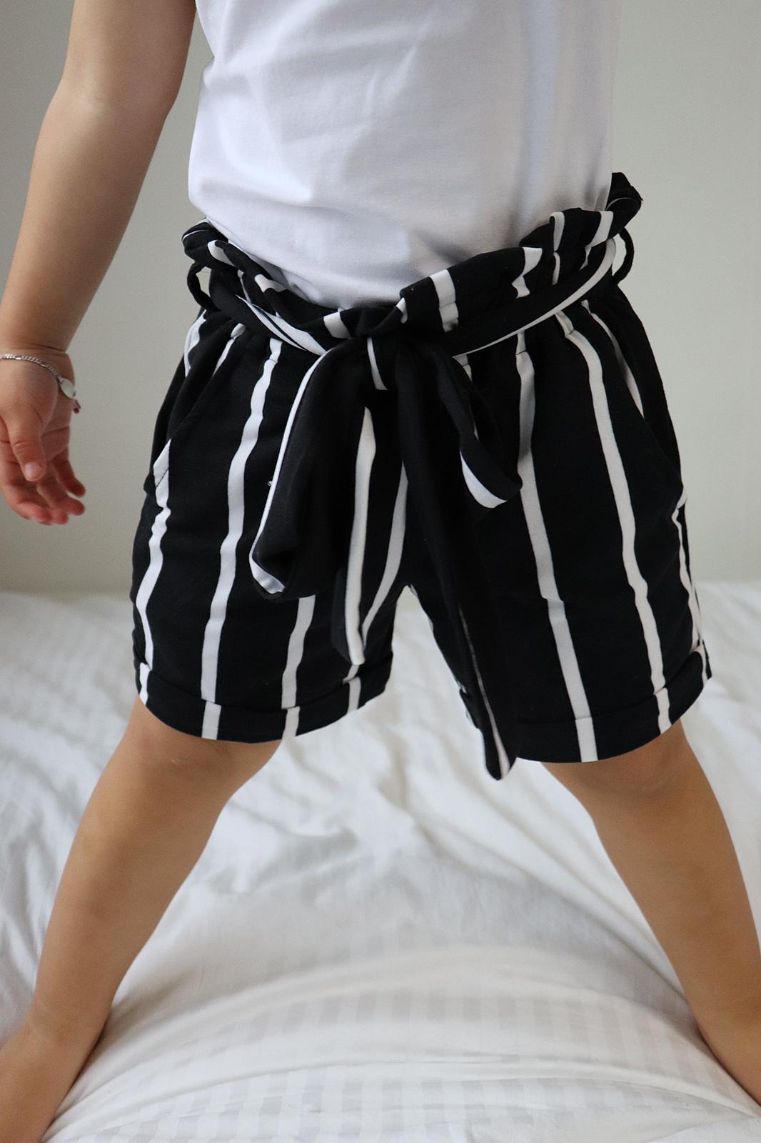 Stripe short